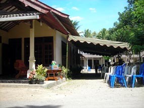 Ibu dan Anak Nekat Bunuh Diri Minum Racun